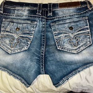 Women’s Rock Revival Faded Blue Embroidered Back Pocket Denim Shorts